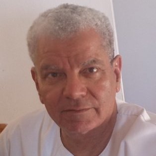 Doctor Farid médico internista en Dénia consulta médica presencial y online